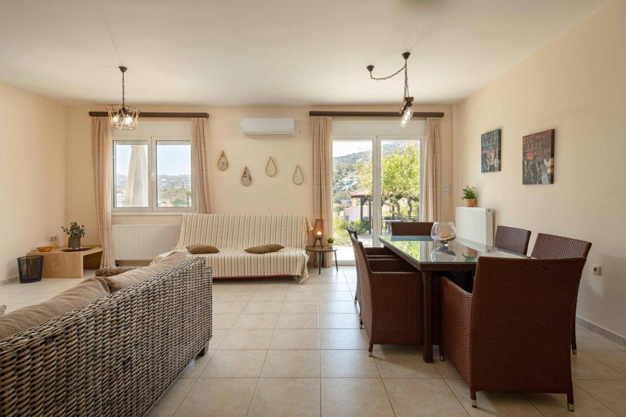 Villa Melenia For Family Holidays By The Beach อาเยีย เปลาเยีย ภายนอก รูปภาพ